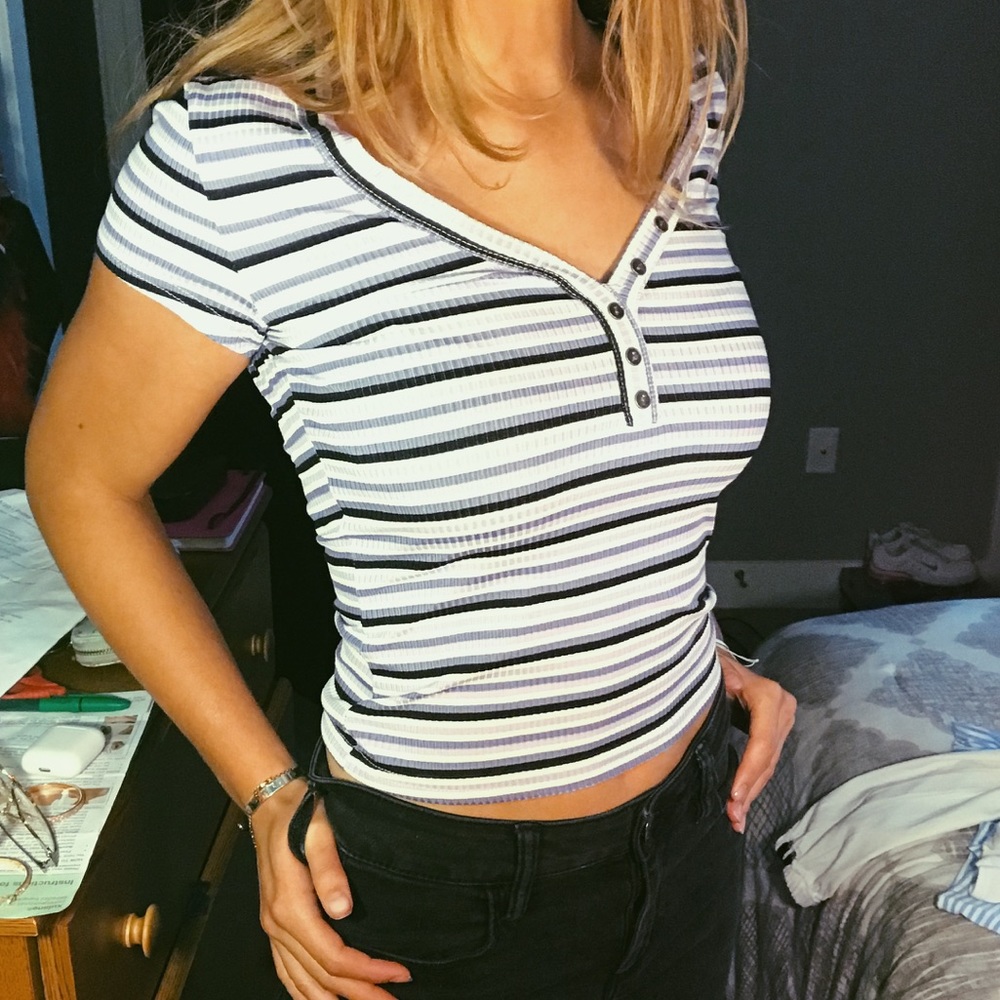 brand new RUE 21 crop top